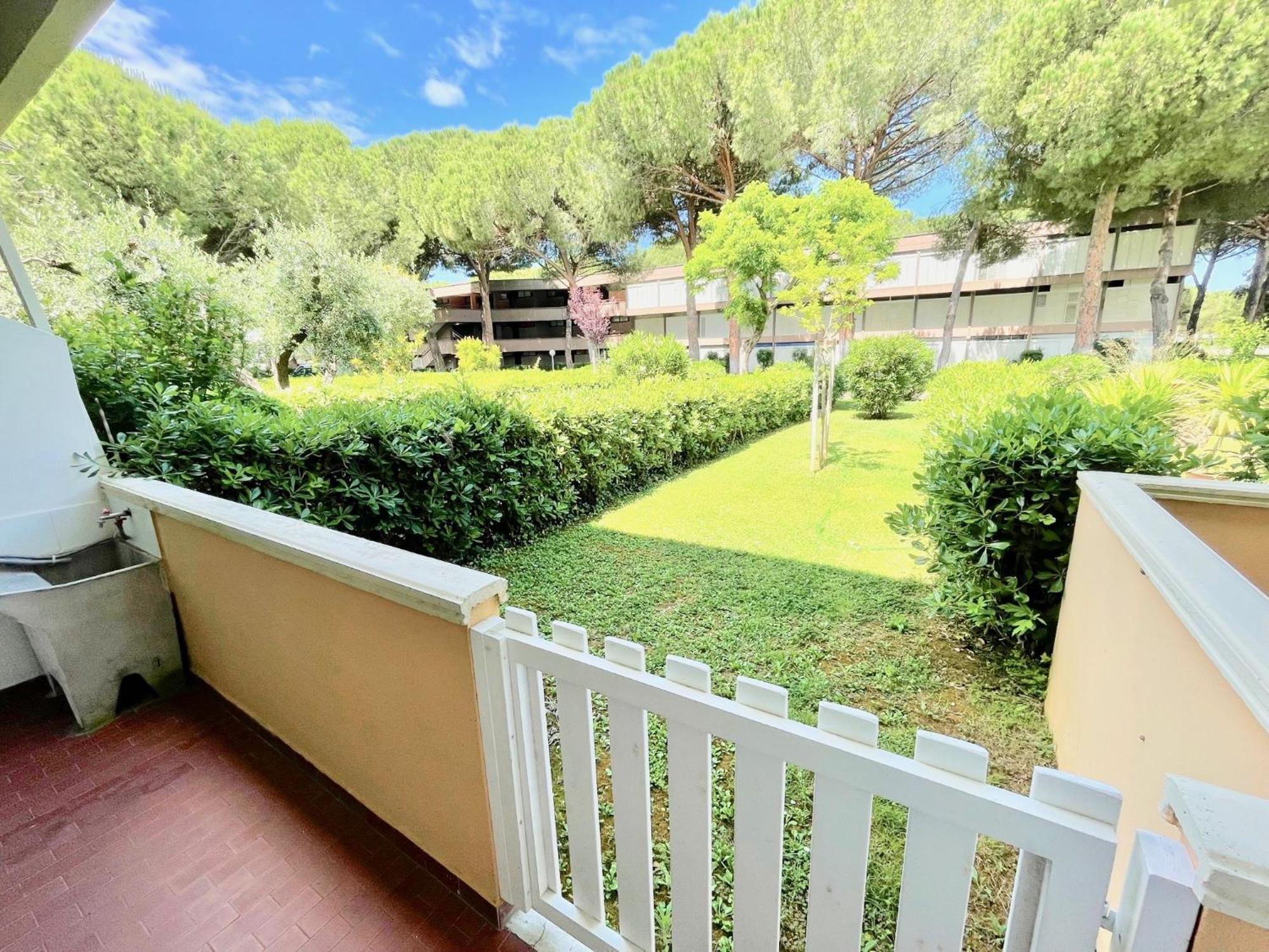 Appartamenti Via Dei Cipressi Marina Di Bibbona Luaran gambar